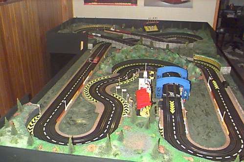 Auto Racing Tracks on Slot Car Racing Is A Type Of Hobby In Car Racing With Powered Model